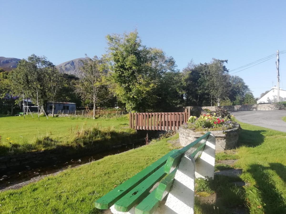 Pier Road Cottage, Croagh Patrick Westport Bagian luar foto